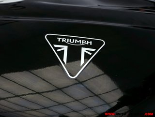 TRIUMPH STREET TRIPLE 765 R