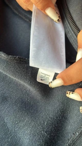 Felpa Nike Tech Grigia M - Mai Usata
