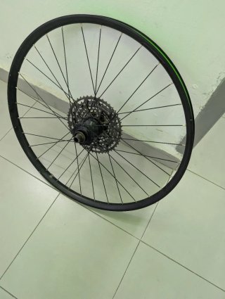 Rueda trasera 27.5 148x12mm