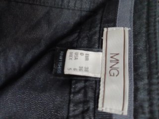 Falda negra Mango Talla 38