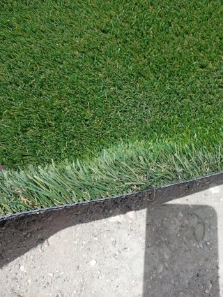 Césped artificial verde