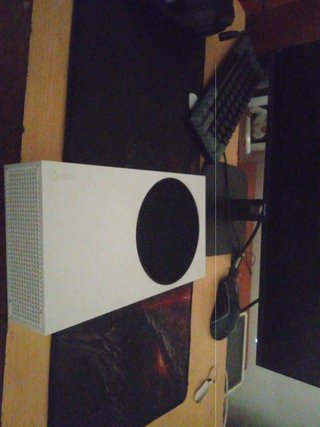 Xbos serie s semi nueva con mando i cables