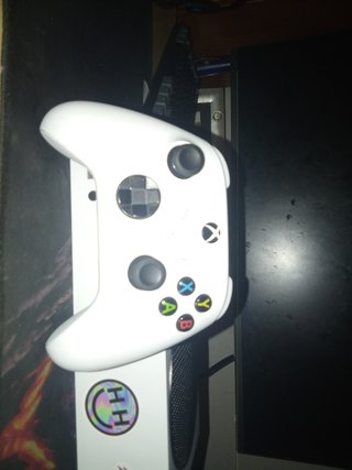 Xbos serie s semi nueva con mando i cables