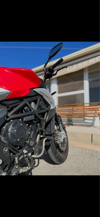 MV Agusta Brutale 800 del año 2016 Impecable