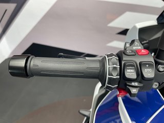 BMW M 1000 XR TRICOLOR