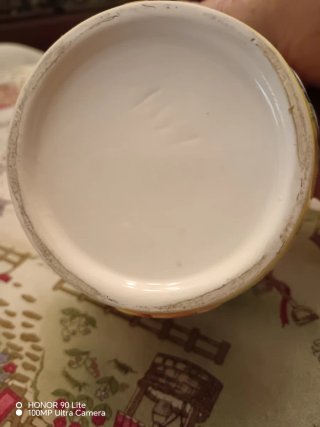 Tazzona in ceramica con fiori