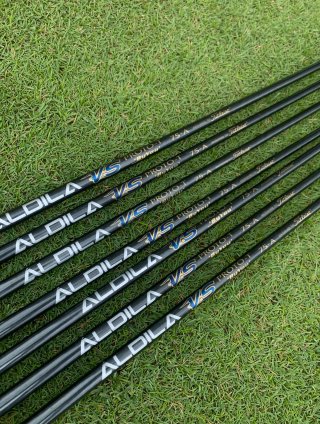 Set 7 Hierros TITLEIST AP1 Grafito 710 palos golf