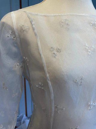 Sobrevestido de novia