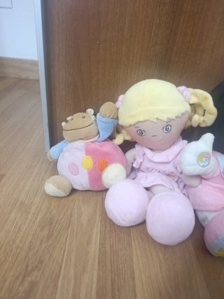Lote peluches Minnie, muñeca y más