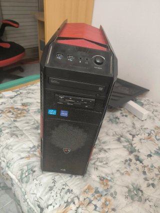 PC Sobremesa Gaming Rojo