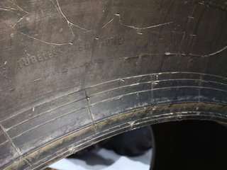 2 Neumáticos Continental 800/65R32