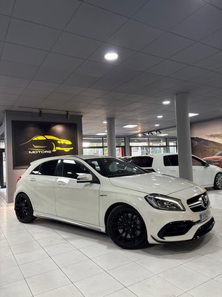 Mercedes-Benz A45 AMG 381 CV