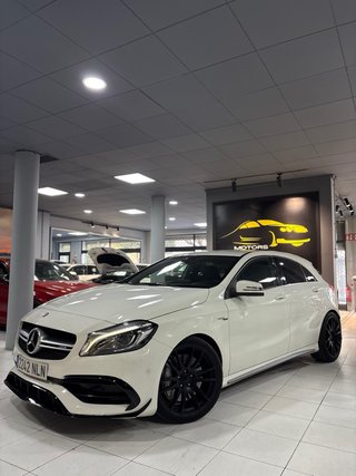 Mercedes-Benz A45 AMG 381 CV