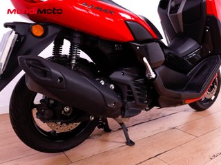 YAMAHA NMAX