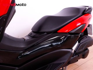 YAMAHA NMAX