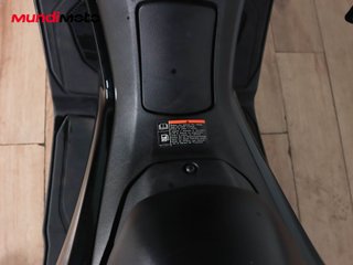 YAMAHA NMAX