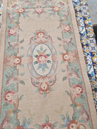 Tappeto vintage floreale beige e rosa