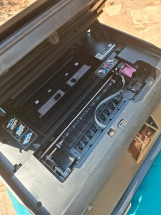 Stampante 3 in 1 a cartuccia HP ENVY 5030