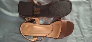 Sandalias Marrones Tacón. .