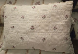 Conjunto Edredón 135 cm, Cojines, Silla y Bando