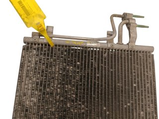 CONDENSADOR / RADIADOR AIRE ACONDICIONADO FORD FO