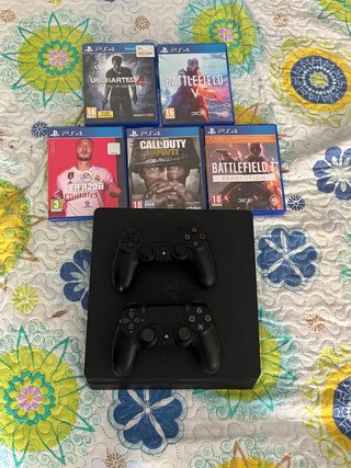 Playstation 4 slim