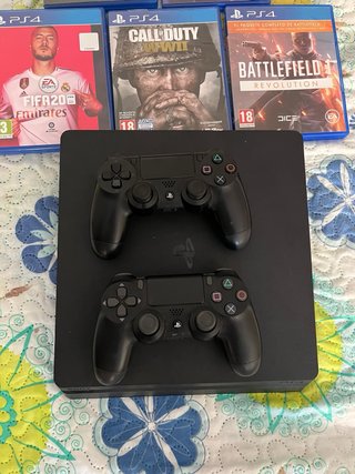 Playstation 4 slim
