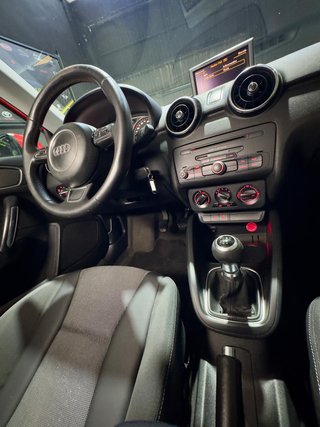 AUDI A1 1.6 TDI 105cv Ambition