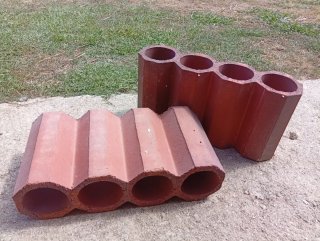 Botellero de barro para 4 botellas
