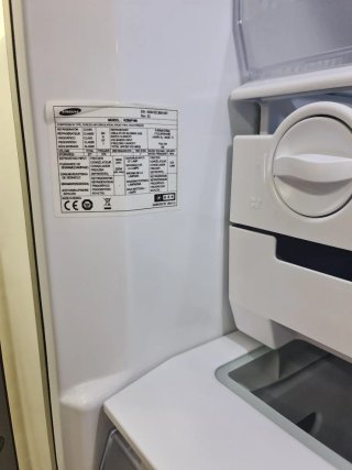 Nevera en congelador marca Samsung A++