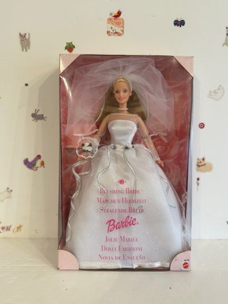Barbie Novia Brushing Bride