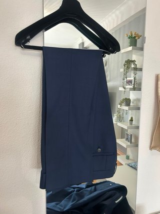 Traje Chaqué corto novio azul marino