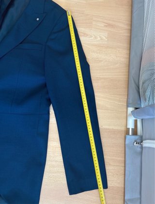 Traje Chaqué corto novio azul marino