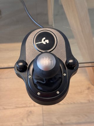 Volante Logitech G29 con Pedales y Palanca