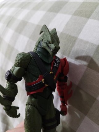 Figura Fortnite Hybrid Acción