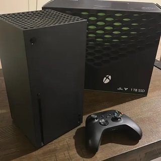 Consola Xbox Series X semi-nuova