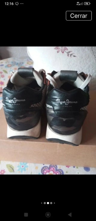 Zapatillas Pepe Jeans grises y blancas