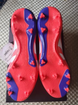 Adidas Predator FG Talla 43 1/2 Nuevas – Rojo/Azul