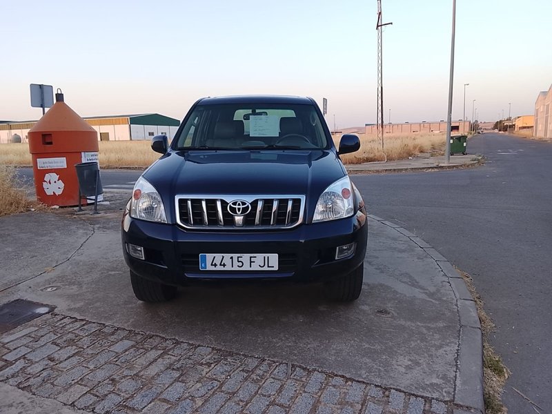 Toyota Land Cruiser 2007 - foto 1