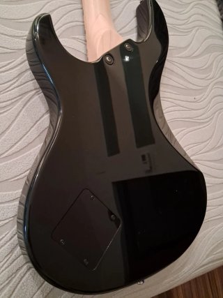 Bajo Yamaha Attitude Limited II Negro