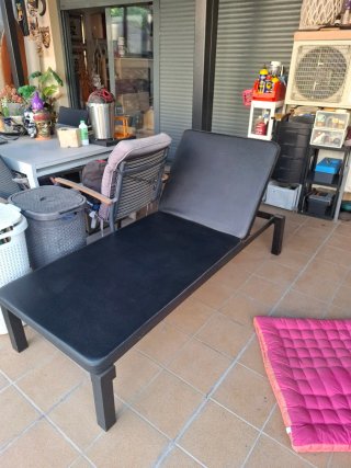 Tumbona regulable con cojín rosa 179x72x40cm