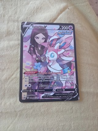 Carta Pokémon Sylveon V TG14/TG30