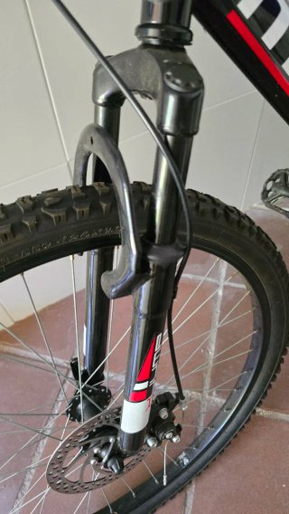 Bicicleta Moma HIT 1.0 26