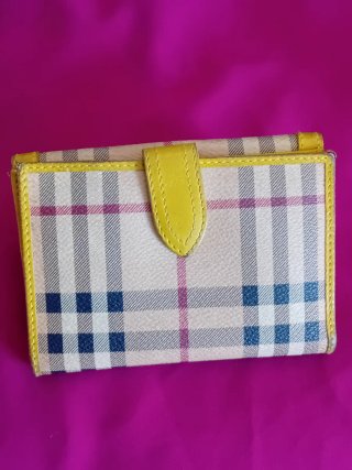 Cartera Burberry Plegable Beige y Amarilla