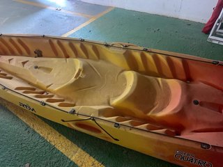 Piragua 4 plazas con remos