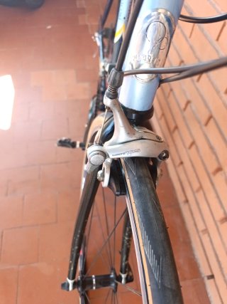 Bicicleta carretera pinarello angliru