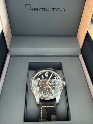 Hamilton Khaki Field Day Date 42mm + Armis (2024)