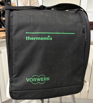 Thermomix T31 con funda y accesorios