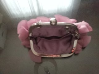 Bolso rosa con flores