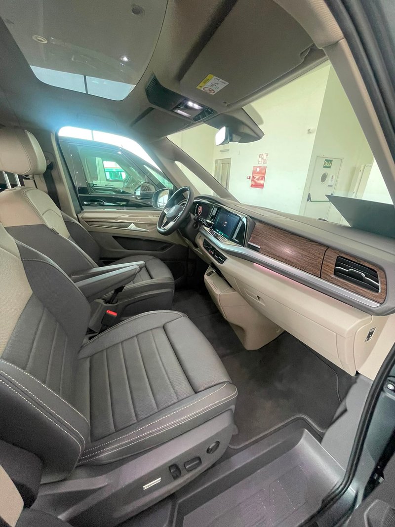 Volkswagen Multivan Style 2.0 TDI 2025, foto 6